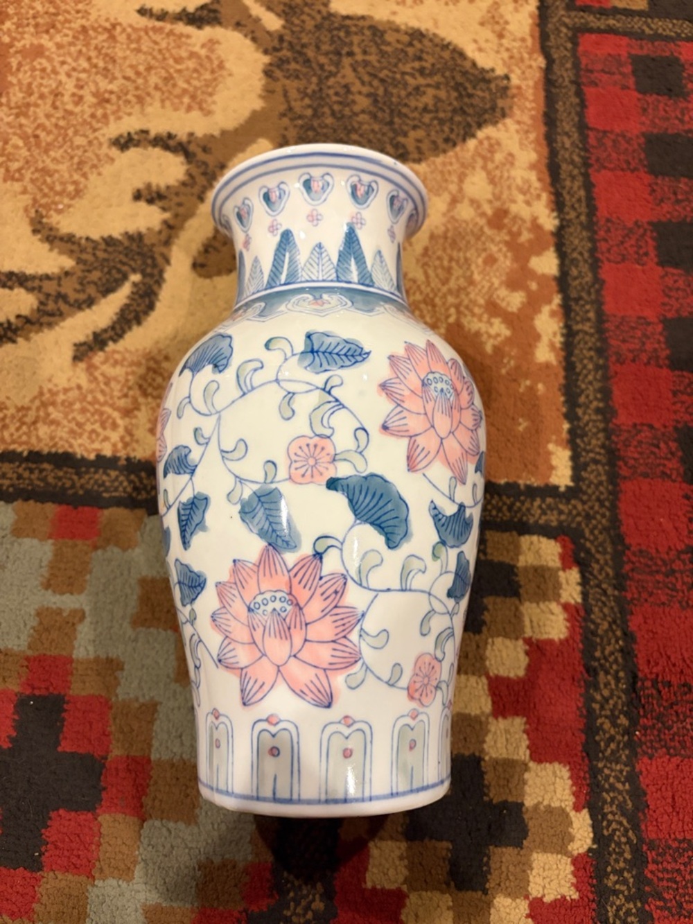 Vintage Chinese Chinoiserie floral vase